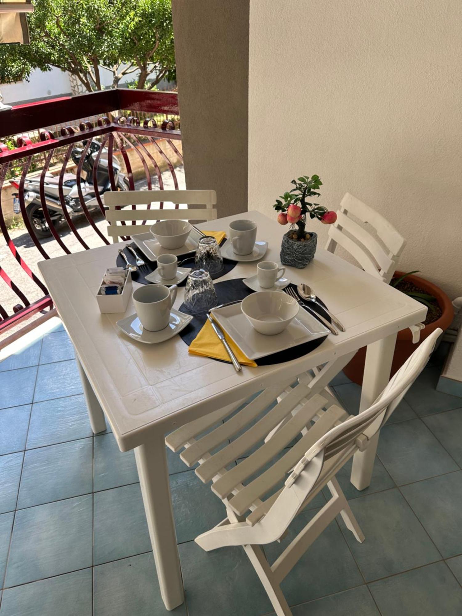 Bnb Nuova Vita Paola Bagian luar foto
