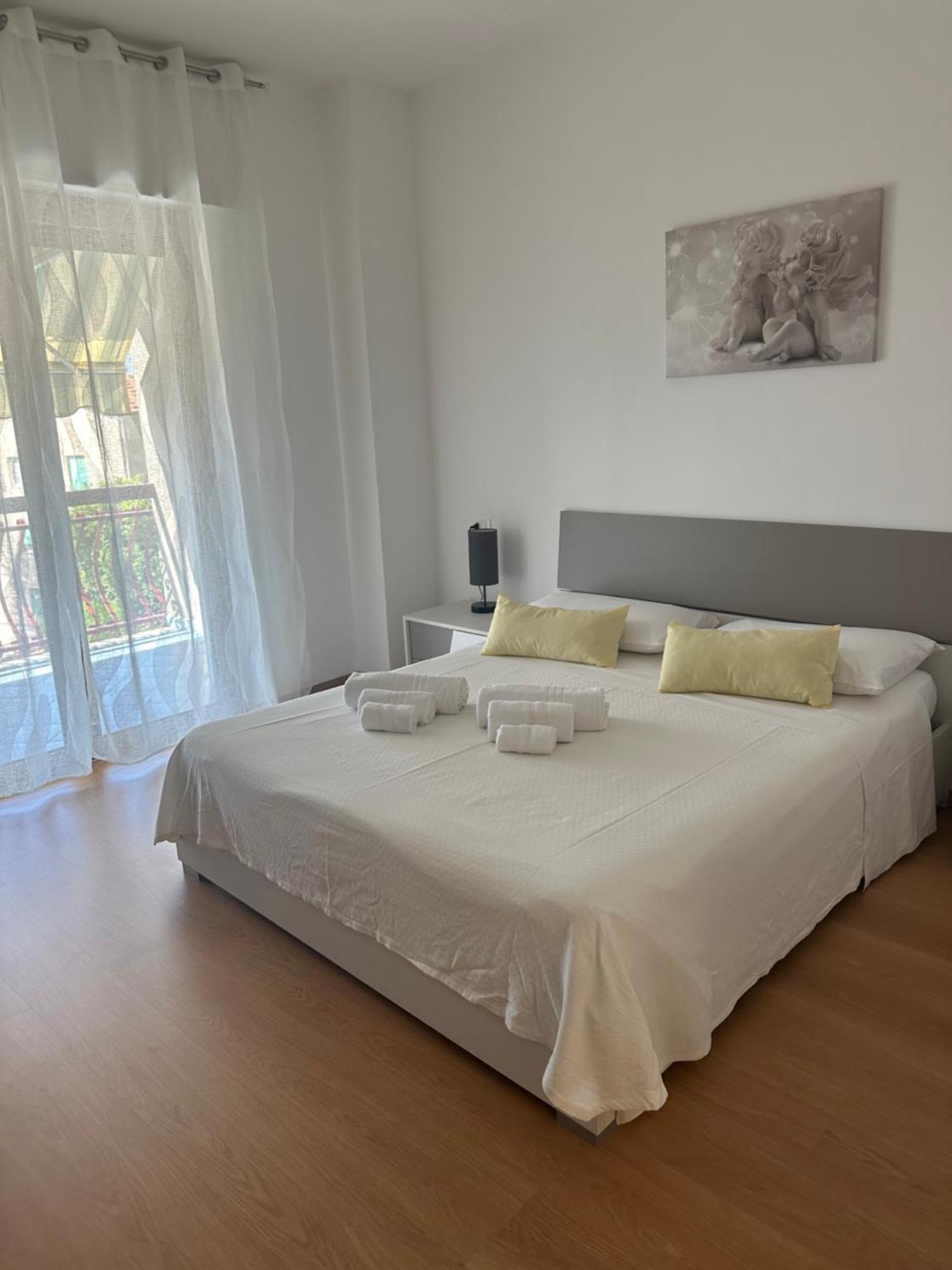 Bnb Nuova Vita Paola Bagian luar foto