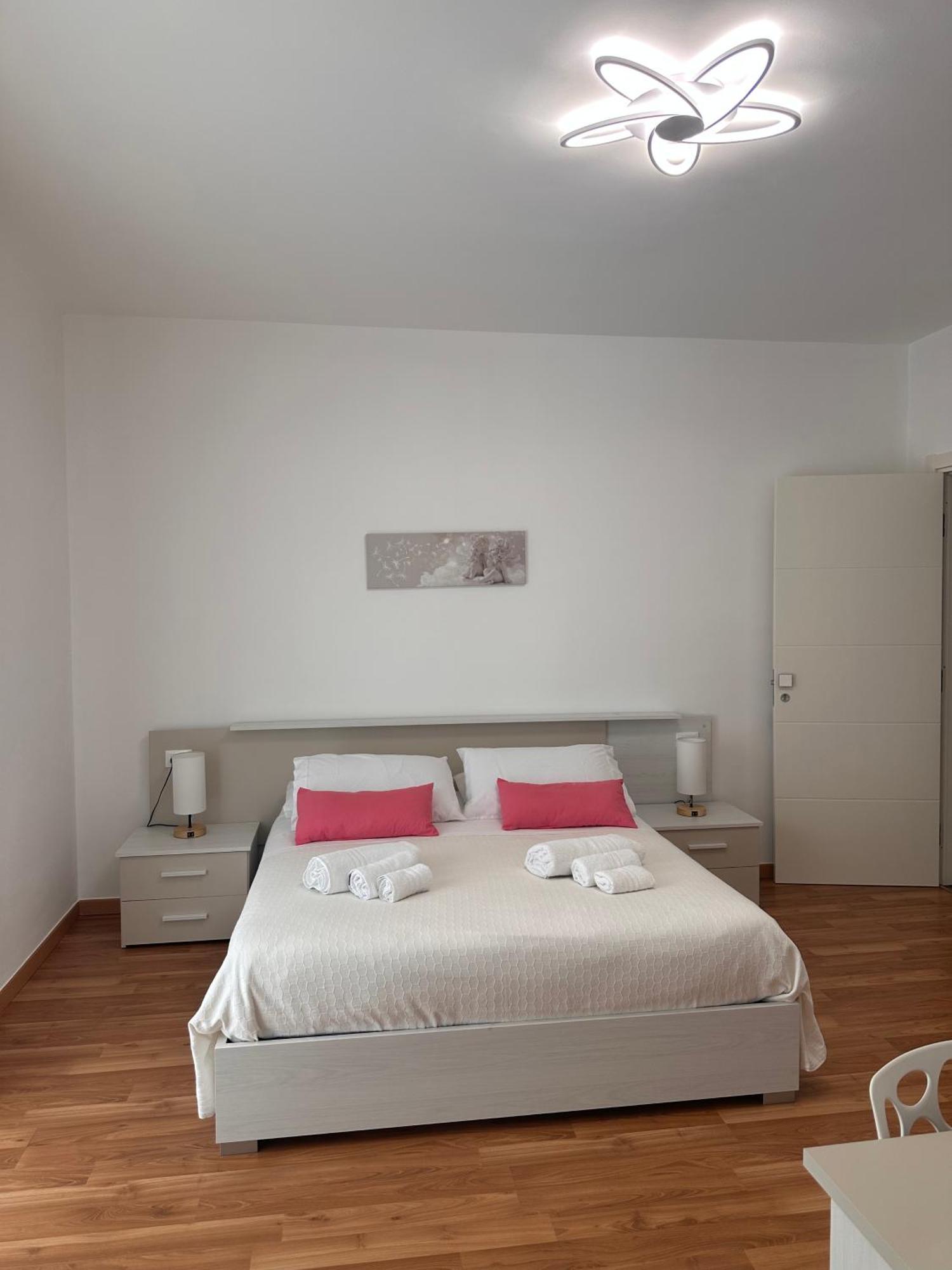 Bnb Nuova Vita Paola Bagian luar foto