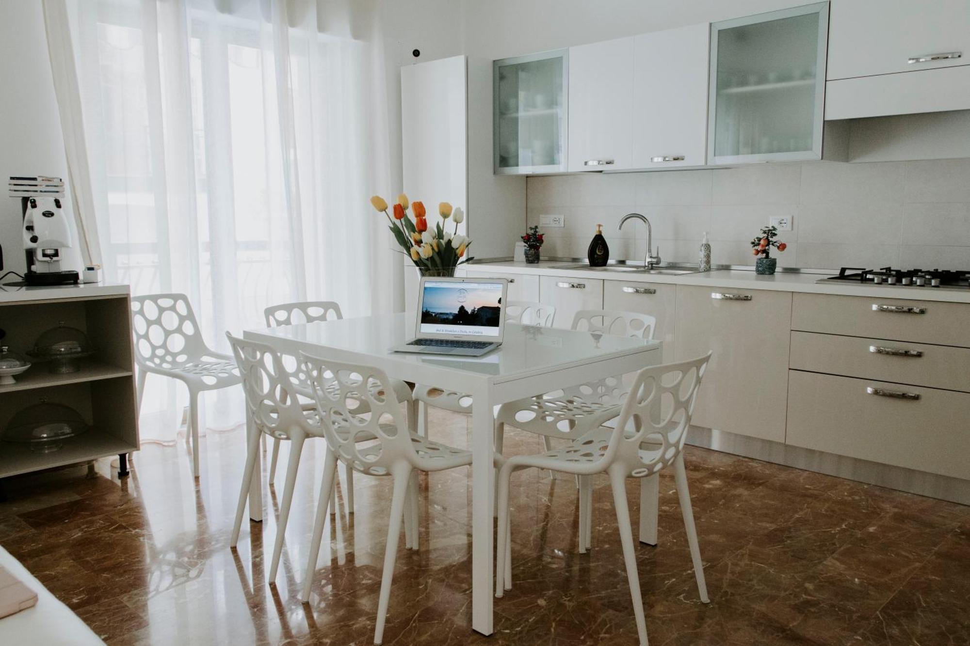 Bnb Nuova Vita Paola Bagian luar foto
